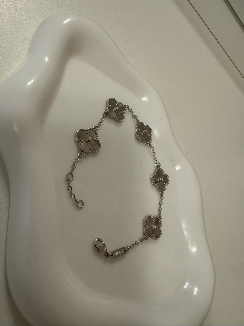 Delicate Silver Floral Link VCA Bracelet Non-tarnish Sterling silver.